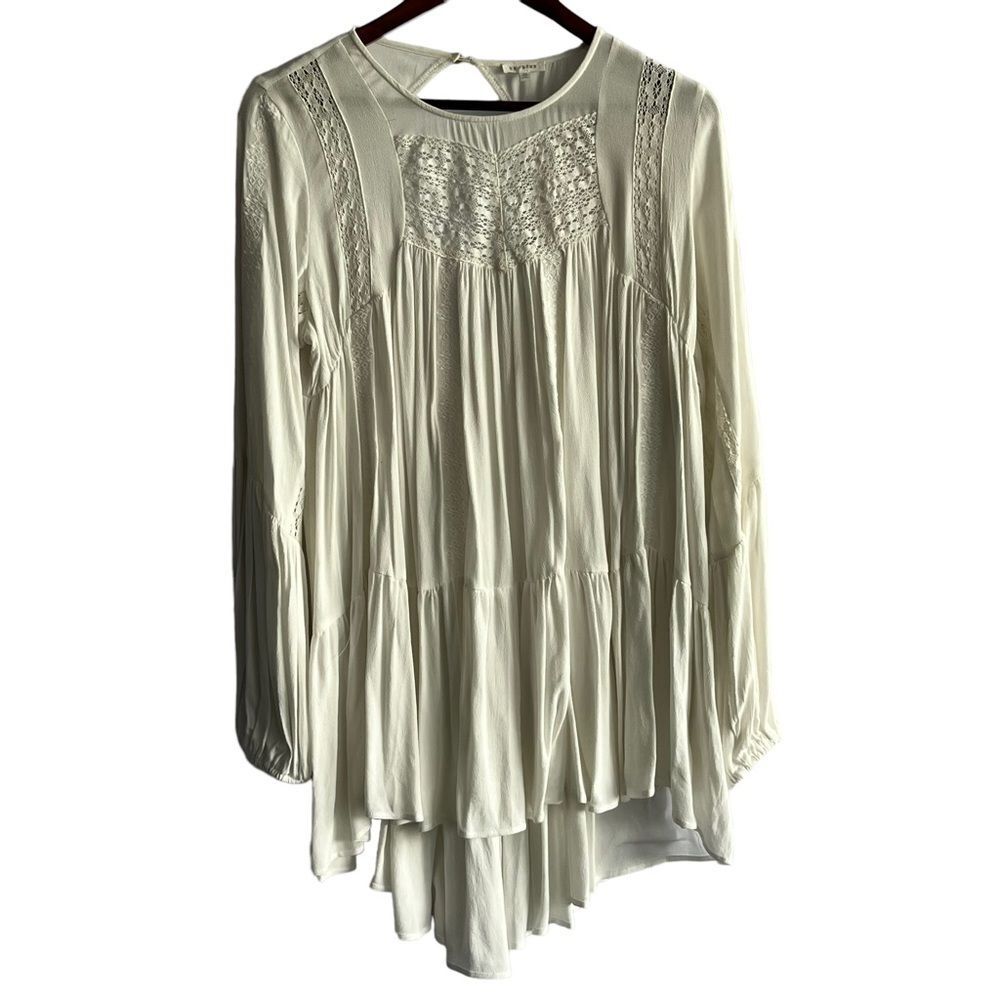 Urban Outfitters En Creme White Crochet Top with Open Back